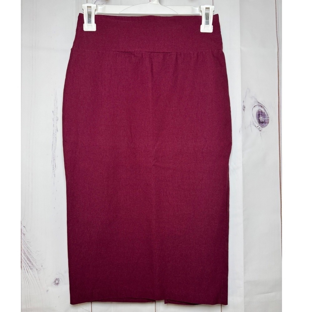 Burgandy Pencil Skirt / Size Medium‎ / Sku0037
